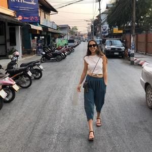 Meet your Posher, Megan